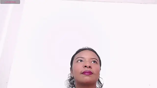 Snapshot of Zoe_Rider chatting on October 29, 12:40 pm Zoe Rider online show from October 29, 12:40 pm