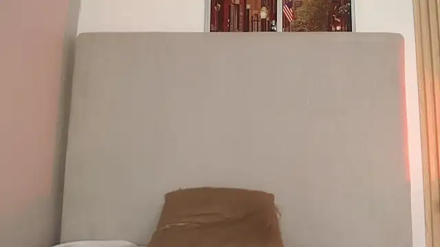 Snapshot of miel_alisha chatting on January 31, 7:11 pm miel alisha online show from January 31, 7:11 pm