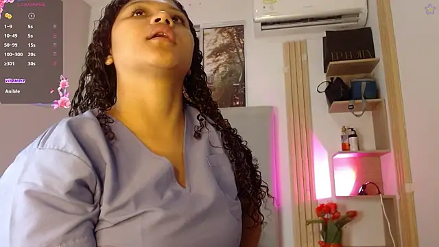 Snapshot of miel_alisha chatting on March 20, 12:43 pm miel alisha online show from March 20, 12:43 pm