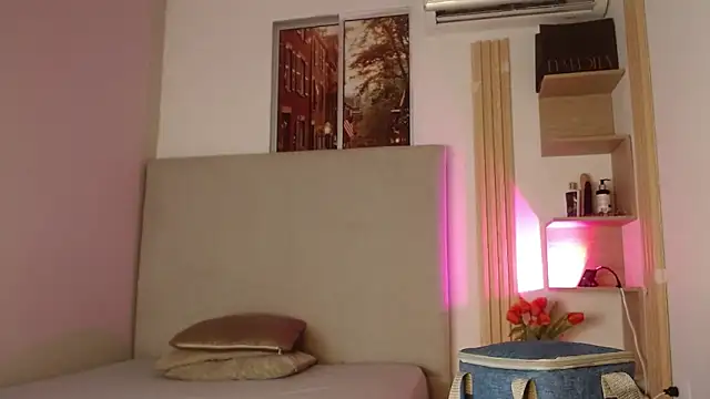 Snapshot of miel_alisha chatting on April 1, 4:26 pm miel alisha online show from April 1, 4:26 pm