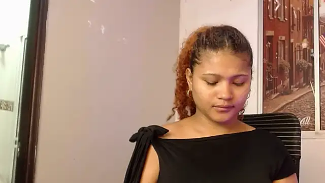 miel alisha online show from June 4, 12:00 pm