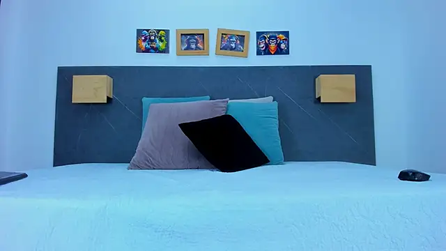 iamdoll online show from April 13, 7:41 pm