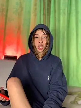 MiaaCute- online show from October 22, 9:03 pm