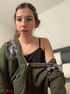 MiaaCute- online show from February 26, 9:14 pm