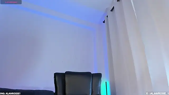 Snapshot of AlanRose01 chatting on October 26, 4:24 pm AlanRose01 online show from October 26, 4:24 pm