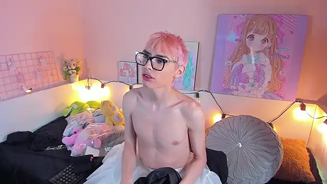 Snapshot of Strawberry_Kitty_ chatting on November 8, 3:50 am Strawberry Kitty online show from November 8, 3:50 am