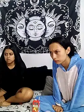 emily n abby online show from April 14, 12:33 pm