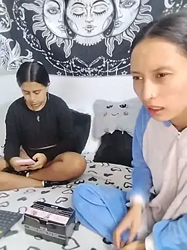 emily n abby online show from May 22, 2:12 pm