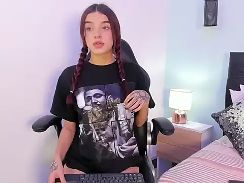 Coral Jhones online show from October 20, 12:33 am