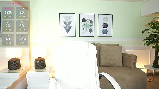 EmilyTurneer online show from January 7, 7:16 pm