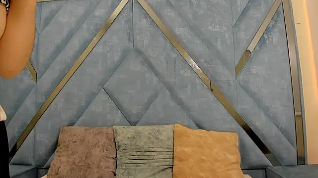 talialadyx online show from February 27, 1:22 pm