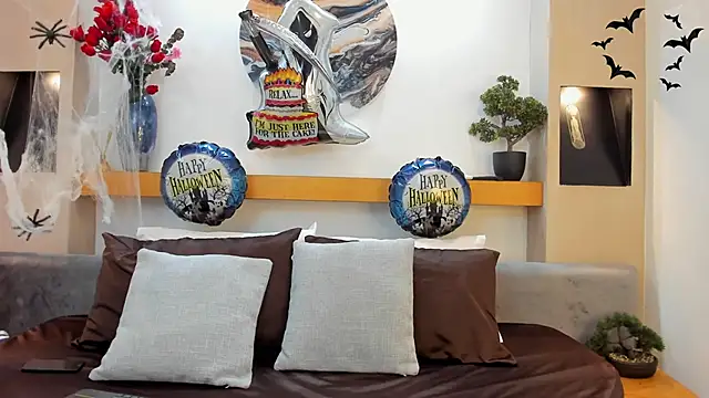 JohnBelRose online show from October 27, 7:40 pm