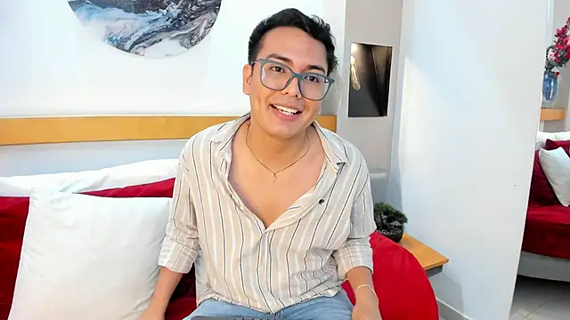 JohnBelRose online show from November 27, 8:33 pm