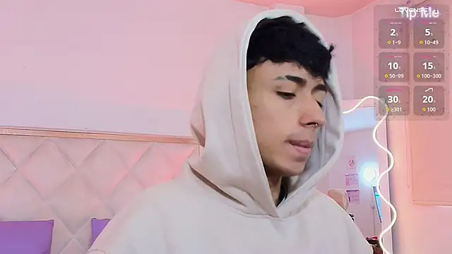 AZIEL TAY online show from October 28, 11:36 am