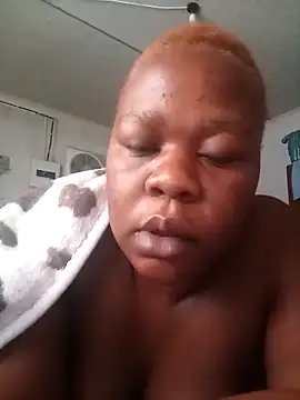 Snapshot of Roronae chatting on November 11, 7:08 am Roronae online show from November 11, 7:08 am