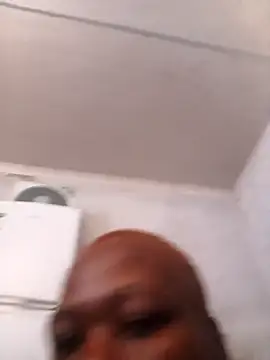 Snapshot of Roronae chatting on November 12, 9:53 am Roronae online show from November 12, 9:53 am