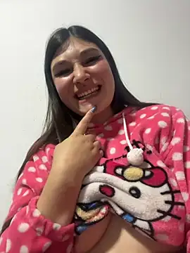 Snapshot of AngieG14_ chatting on October 18, 1:08 am AngieG14 online show from October 18, 1:08 am