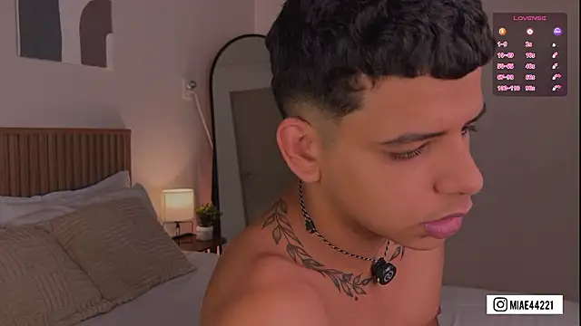 Little Emma 11 online show from March 3, 12:11 pm