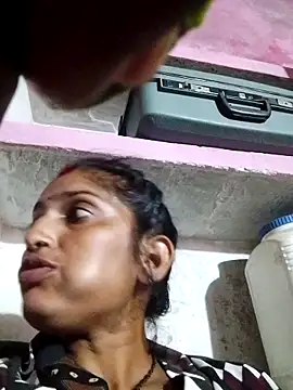 Snapshot of Pooja_shre chatting on November 14, 3:22 pm Pooja shre online show from November 14, 3:22 pm