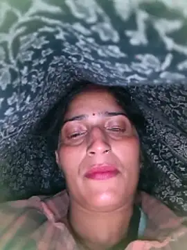 Snapshot of Pooja_shre chatting on December 4, 6:16 pm Pooja shre online show from December 4, 6:16 pm