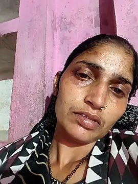 Snapshot of Pooja_shre chatting on December 18, 1:28 pm Pooja shre online show from December 18, 1:28 pm