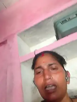 Snapshot of Pooja_shre chatting on April 27, 3:37 am Pooja shre online show from April 27, 3:37 am