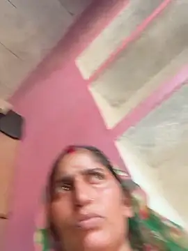 Snapshot of Pooja_shre chatting on May 17, 11:06 am Pooja shre online show from May 17, 11:06 am