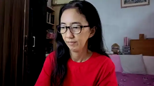 Snapshot of princessD077 chatting on February 10, 2:59 am princessD077 online show from February 10, 2:59 am