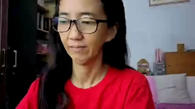 Snapshot of princessD077 chatting on February 10, 10:47 pm princessD077 online show from February 10, 10:47 pm