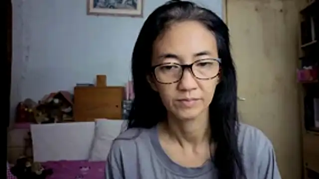 Snapshot of princessD077 chatting on February 18, 5:09 pm princessD077 online show from February 18, 5:09 pm