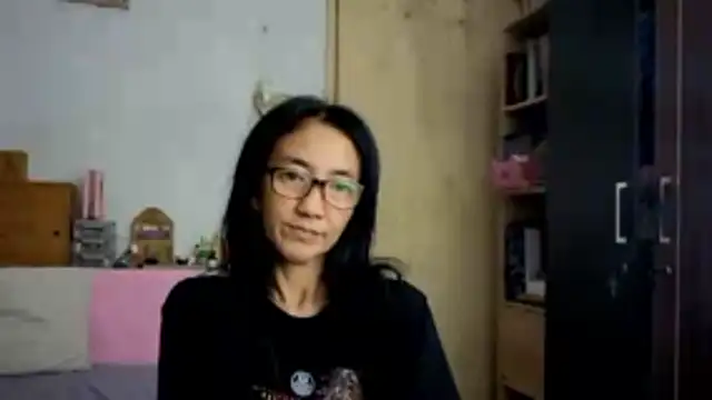 Snapshot of princessD077 chatting on February 21, 4:52 pm princessD077 online show from February 21, 4:52 pm