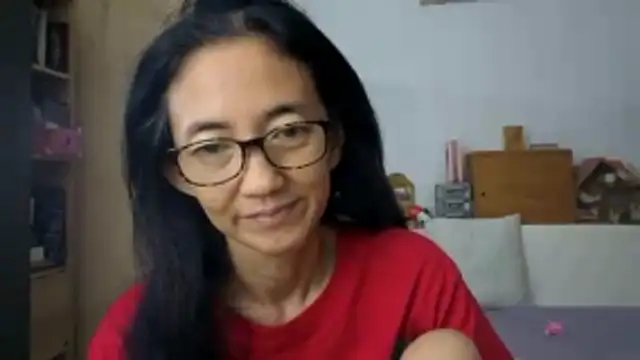 Snapshot of princessD077 chatting on March 8, 5:17 pm princessD077 online show from March 8, 5:17 pm