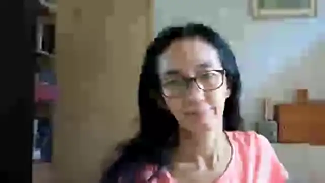 Snapshot of princessD077 chatting on March 13, 4:41 am princessD077 online show from March 13, 4:41 am
