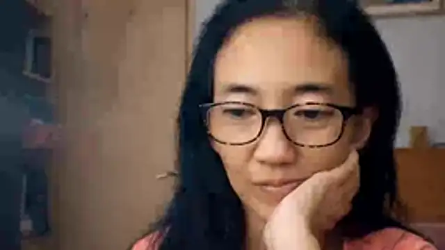 Snapshot of princessD077 chatting on March 22, 4:32 pm princessD077 online show from March 22, 4:32 pm