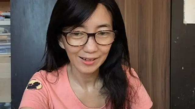 Snapshot of princessD077 chatting on July 14, 3:55 am princessD077 online show from July 14, 3:55 am