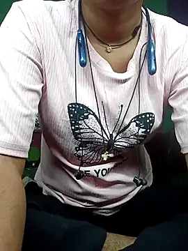 Snapshot of CUTE_kalpna chatting on October 22, 1:50 am CUTE kalpna online show from October 22, 1:50 am