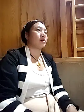 Snapshot of Sinhlinh2020 chatting on November 2, 11:56 am Sinhlinh2020 online show from November 2, 11:56 am