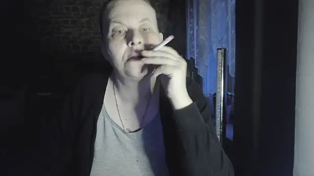 Snapshot of Diamond_Bite chatting on October 28, 5:33 am Diamond Bite online show from October 28, 5:33 am