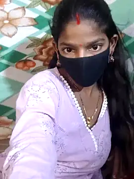 Itz Aisha   online show from June 18, 5:41 am