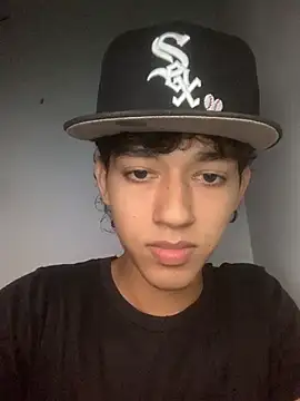 Snapshot of Alex_king17 chatting on April 20, 2:58 am Alex king17 online show from April 20, 2:58 am
