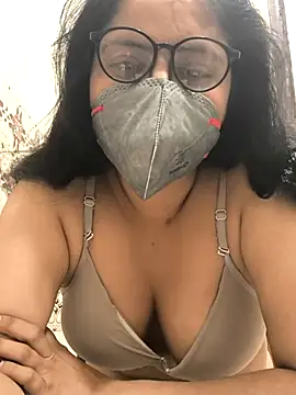 Snapshot of Lovely_Tannu chatting on November 18, 12:42 pm Lovely Tannu online show from November 18, 12:42 pm