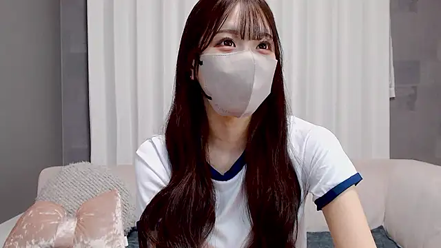 Snapshot of LOVE_MIREI_LOVE chatting on November 19, 11:32 am LOVE MIREI LOVE online show from November 19, 11:32 am