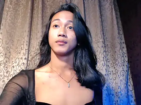 taylaxuxu online show from November 11, 9:15 pm