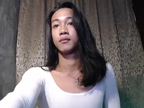 taylaxuxu online show from November 17, 8:25 pm