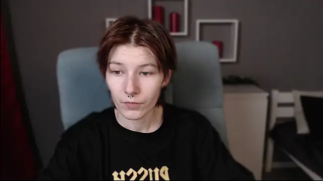 Snapshot of guitarandangell chatting on November 16, 4:51 am guitarandangell online show from November 16, 4:51 am