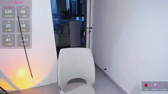 Snapshot of Kinadolly chatting on November 2, 9:44 am Kinadolly online show from November 2, 9:44 am