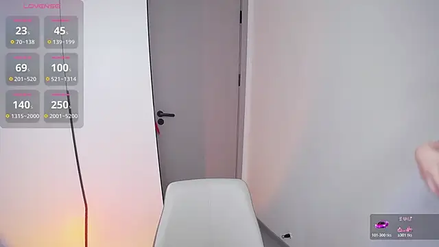 Snapshot of Kinadolly chatting on November 9, 12:14 pm Kinadolly online show from November 9, 12:14 pm