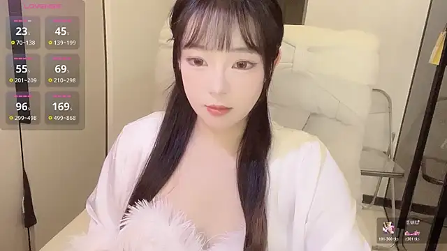 Snapshot of Kinadolly chatting on November 14, 7:40 am Kinadolly online show from November 14, 7:40 am