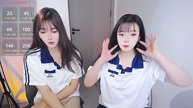 Snapshot of Kinadolly chatting on November 21, 10:03 am Kinadolly online show from November 21, 10:03 am