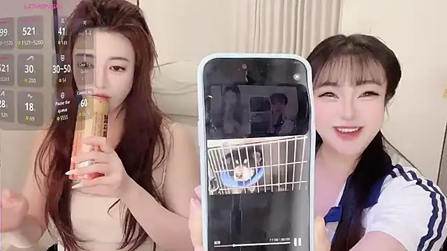 Snapshot of Kinadolly chatting on December 14, 12:54 pm Kinadolly online show from December 14, 12:54 pm